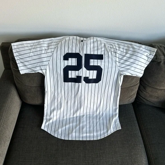 Nike Authentic New York Yankees Gleyber Torres #25 Baseball Jersey Men’s Sz: M